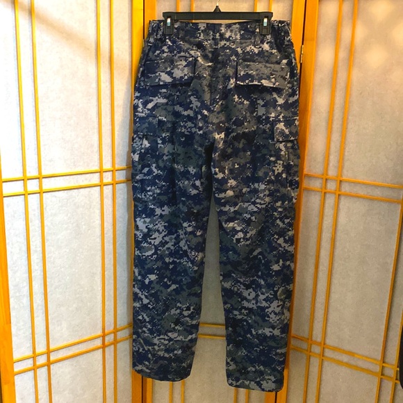 US Navy Digital Camouflage Pants - Picture 3 of 6
